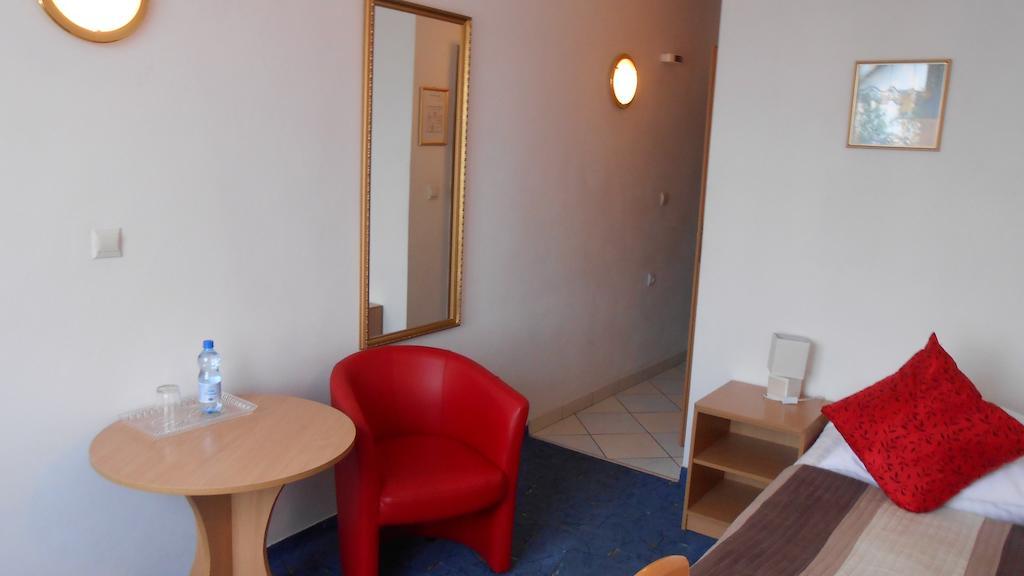 Hotel As Biała Podlaska Kamer foto